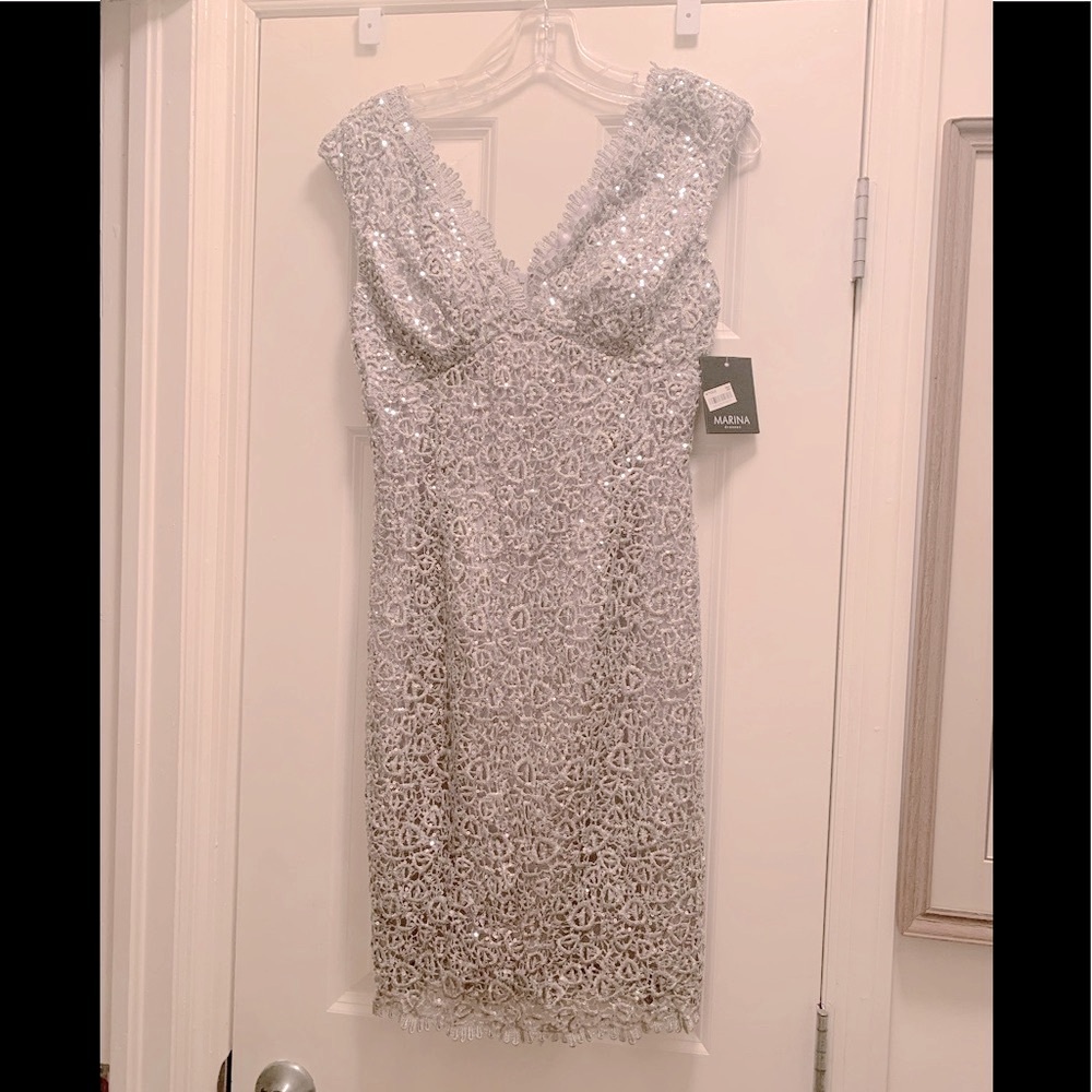 NWT Marina Lace and Sequin  dress in Champagne size 6p - beautiful!